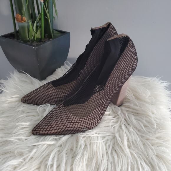 Shoe Dazzle Aria Black Fishnet Sock Chunky Heel Pointed Toe Pumps Size 12 - Picture 1 of 11